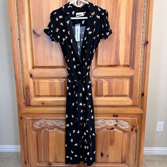 Urban Outfitters Spring Day Butterfly MIDI Wrap Dress - Picture 3 of 15